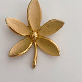 Gold Daisy Pin